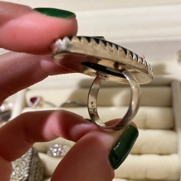 Sterling silver onyx ring size 5 - Picture 3 of 4